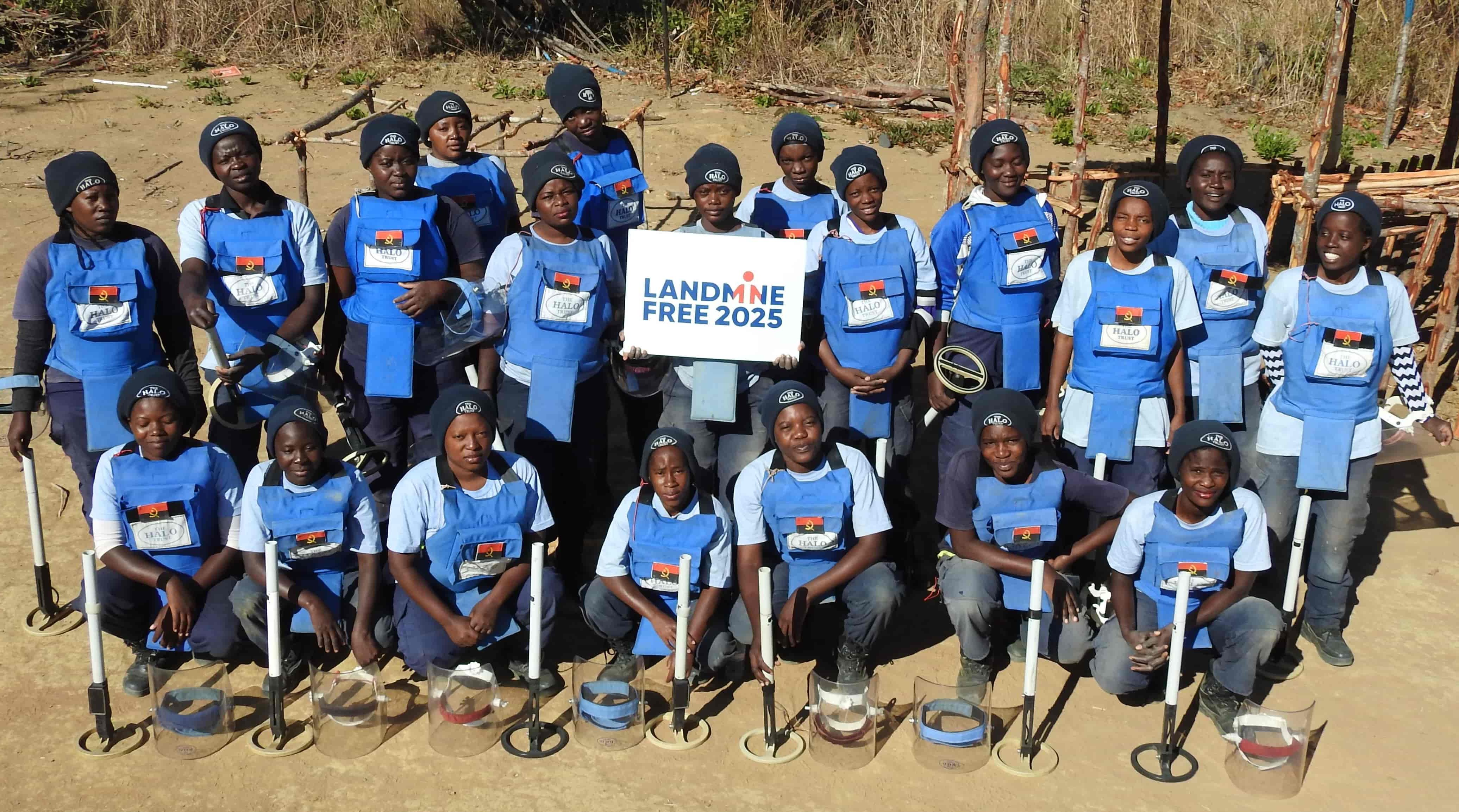The demining team in Angola - the country should be mine-free by 2025